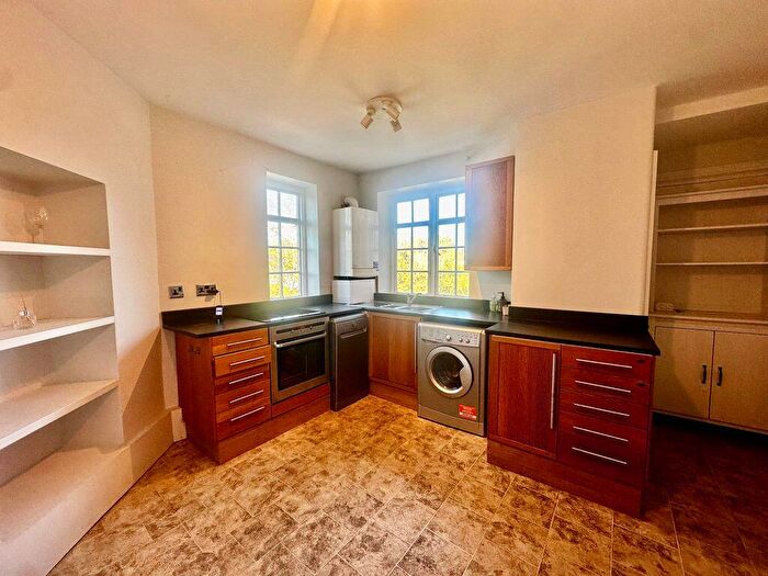 2 Bedroom Apartment To Rent In Lyttelton Road, Hampstead Garden Suburb, N2