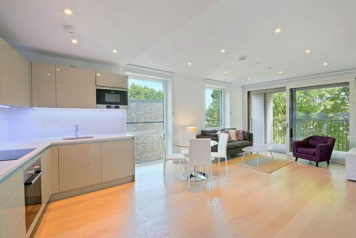 1 Bedroom Flat To Rent In Wansey Street, Elephant And Castle, SE17