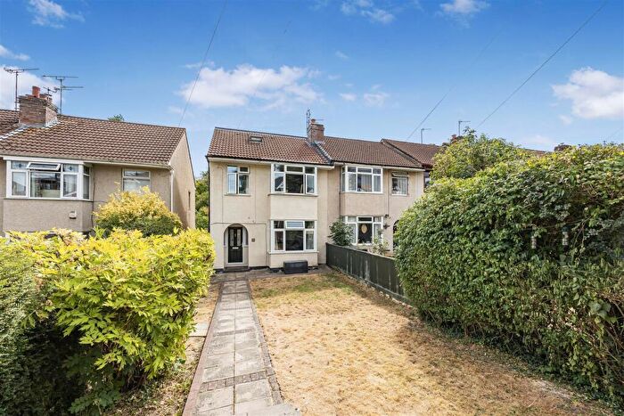 4 Bedroom House For Sale In St. Ladoc Road, Keynsham, BS31