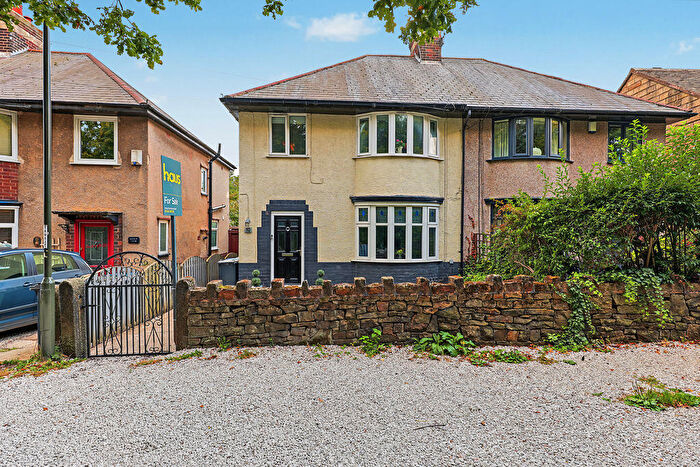 3 Bedroom Semi-Detached House For Sale In West View Road, Newbold, Chesterfield, S41