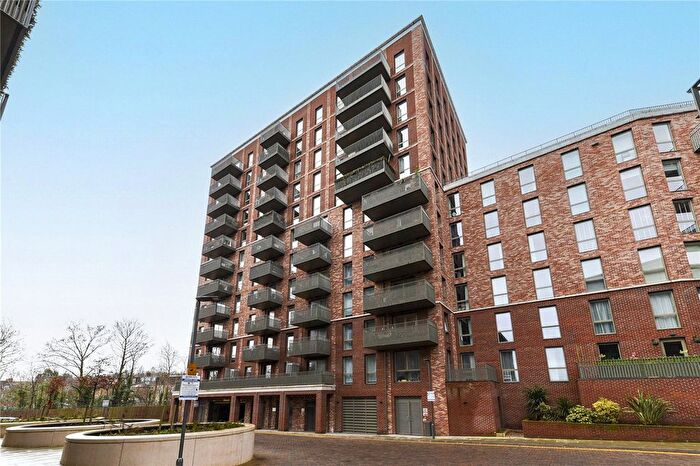 1 Bedroom Flat To Rent In Chesterton House, Harrow On The Hill, HA1
