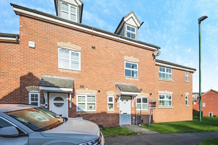 3 Bedroom Detached House For Sale In Hawksworth Crescent, Birmingham, West Midlands, B37
