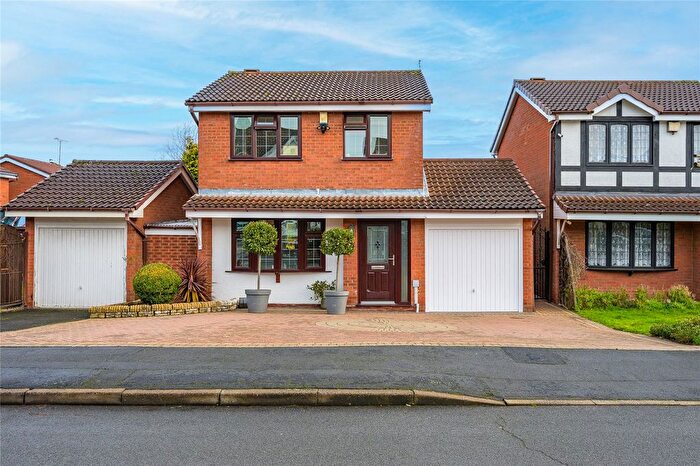 3 Bedroom Detached House For Sale In Elwells Close, Bilston, West Midlands, WV14