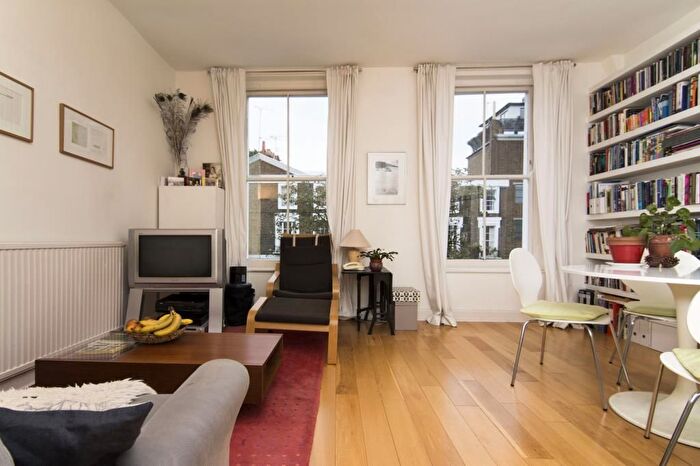 1 Bedroom Flat To Rent In Torriano Avenue, Kentish Town, London, NW5