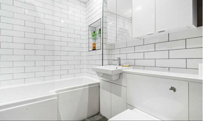 2 Bedroom Flat To Rent In Blenheim Grove, Peckham Rye, London, SE15