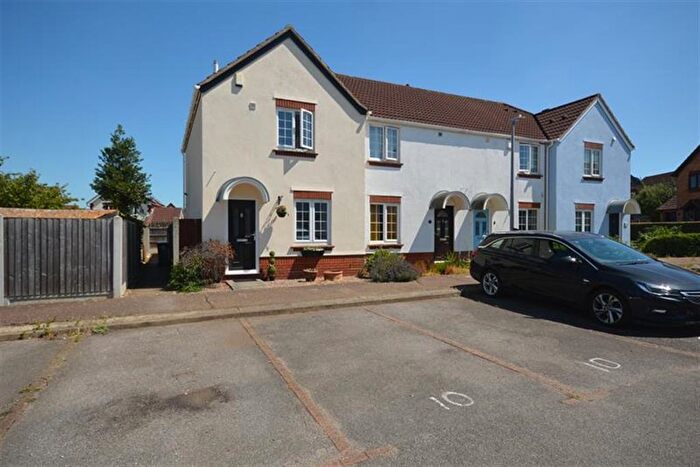 3 Bedroom End Of Terrace House For Sale In Dunoon Close, Braintree, CM7