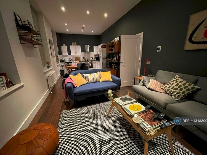 2 Bedroom Flat To Rent In The Alliance, London, SE15