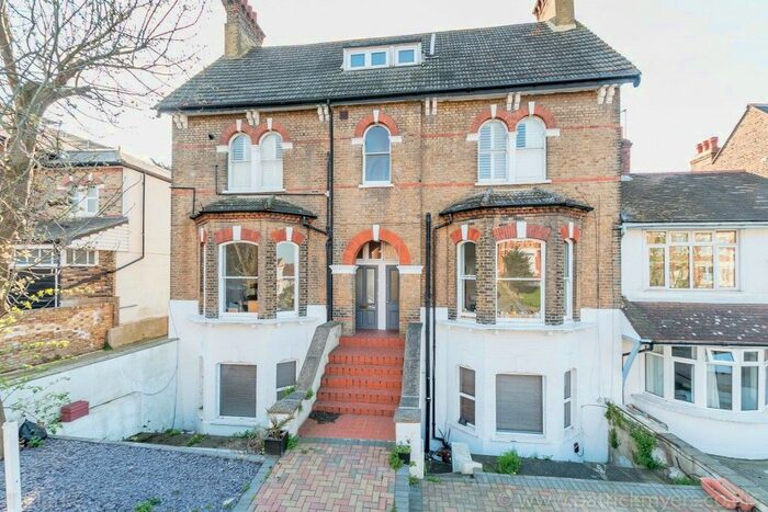 2 Bedroom Flat To Rent In Eglinton Hill, Woolwich, SE18