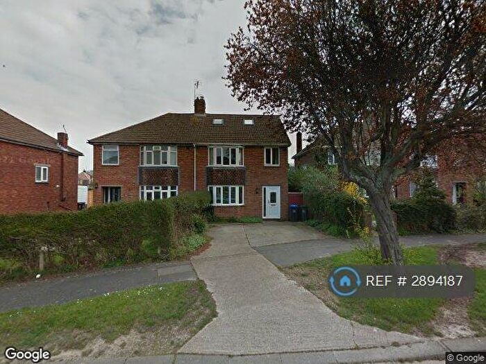 4 Bedroom Semi-Detached House To Rent In Cavendish Close, Goring-By-Sea, Worthing, BN12
