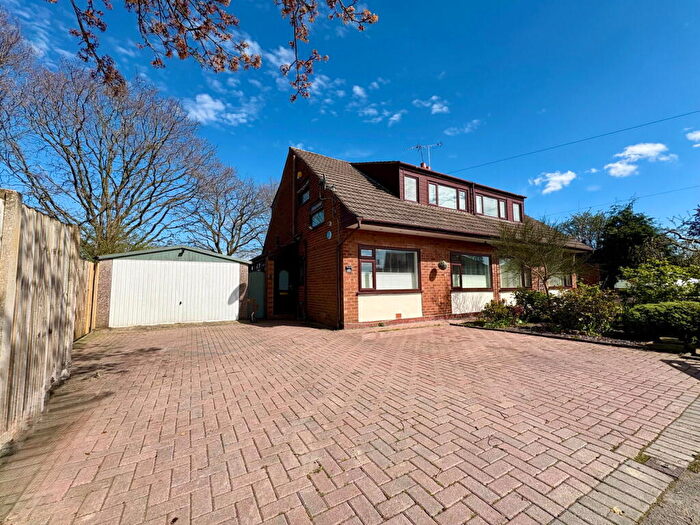 3 Bedroom Semi Detached House For Sale In Powicke Drive, Romiley, Stockport, SK6