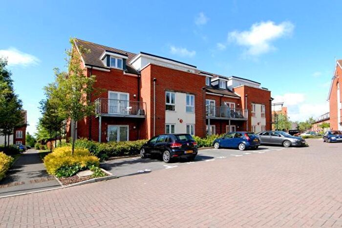2 Bedroom Flat To Rent In Leander Way, Oxford, OX1