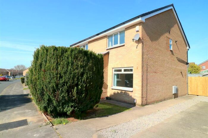 2 Bedroom Semi-Detached House To Rent In Rochester Way, Darlington, DL1