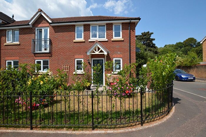 2 Bedroom End Terrace House For Sale In Darwin Crescent, Torquay, Devon, TQ2