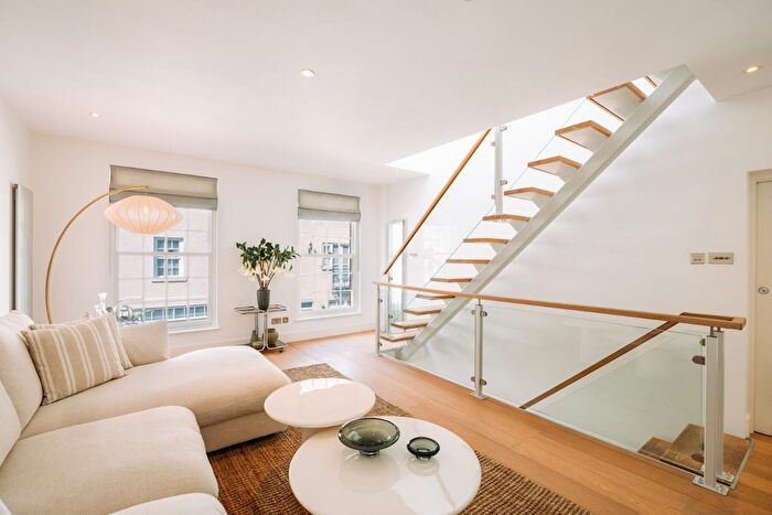 3 Bedroom Mews To Rent In Frederick Close, Connaught Village, W2