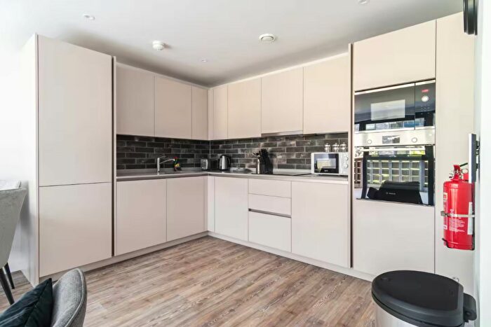 2 Bedroom Flat To Rent In Potato Wharf, Goodwin Building, M3