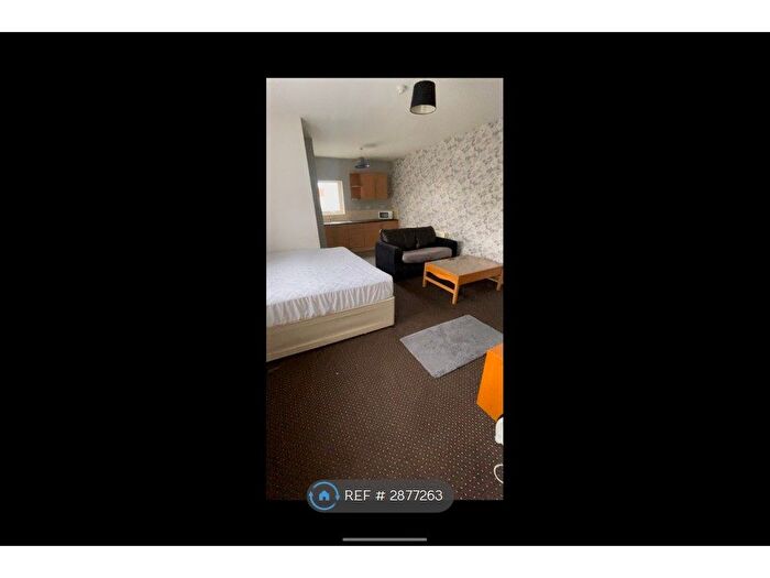 1 Bedroom Flat To Rent In Pinfold Street, Wednesbury, WS10