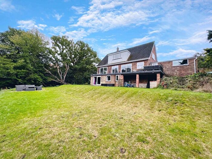 4 Bedroom Detached House For Sale In Barnfield, St. Michaels, Tenterden, TN30