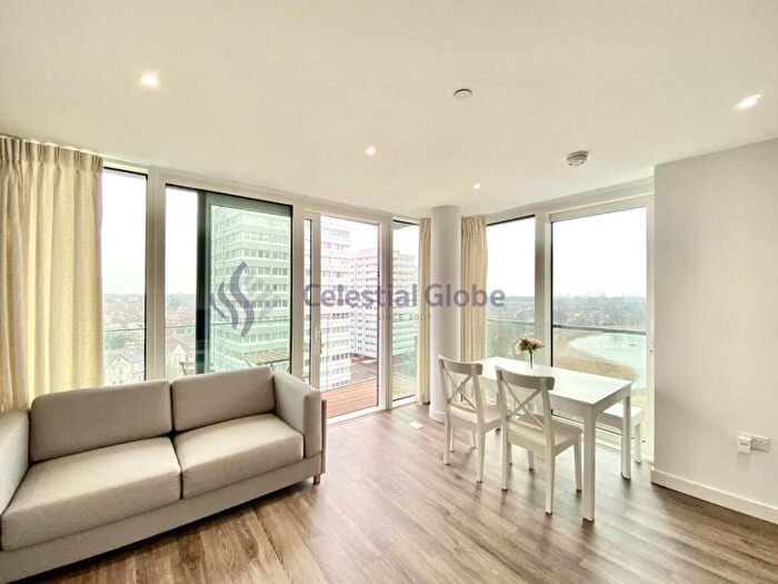 1 Bedroom Flat To Rent In Newnton Close, London, N4