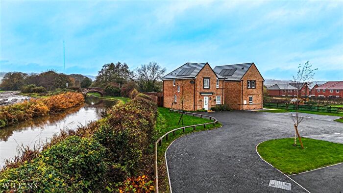 4 Bedroom Detached House For Sale In Dashwood Close, Tamworth, Staffordshire, B78