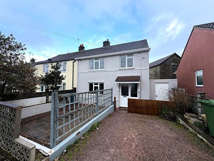 3 Bedroom Semi Detached House For Sale In Coverham Close, Berry Hill, Coleford, GL16