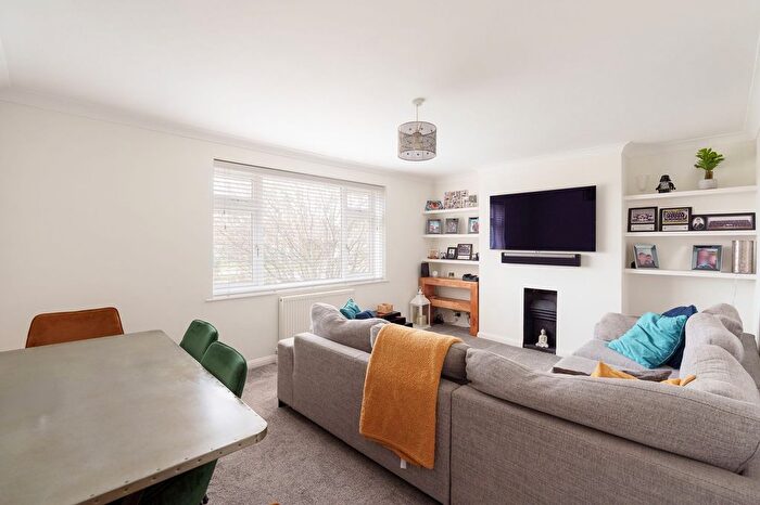 2 Bedroom Flat For Sale In Meadway Court, Southwick, BN42