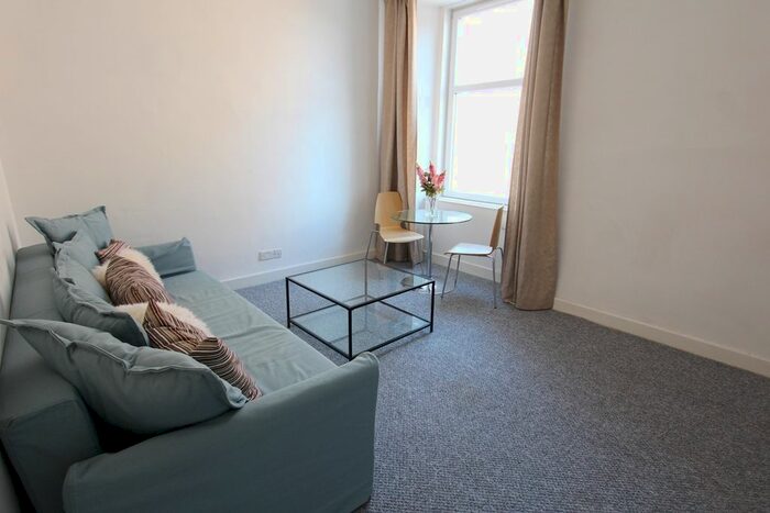 1 Bedroom Flat To Rent In Abbey Street, Abbeyhill, EH7