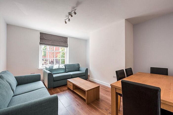 2 Bedroom Flat To Rent In Erasmus Street, London, SW1P
