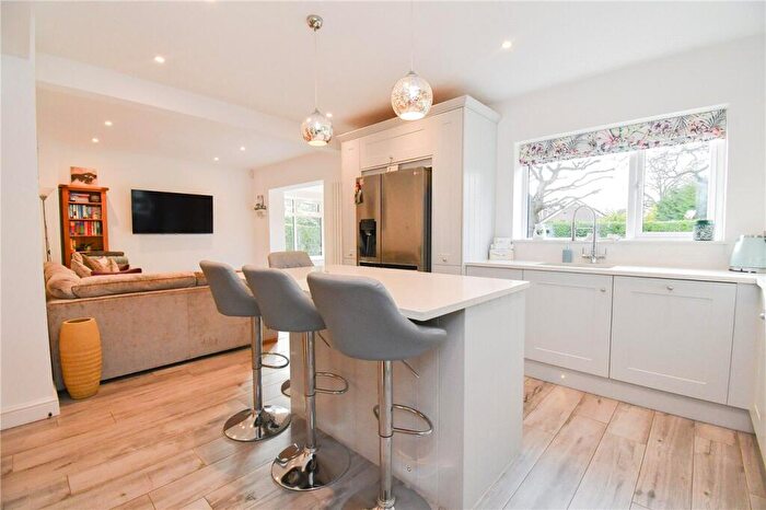 4 Bedroom Detached House For Sale In Truro Close, Great Sutton, Cheshire, CH66