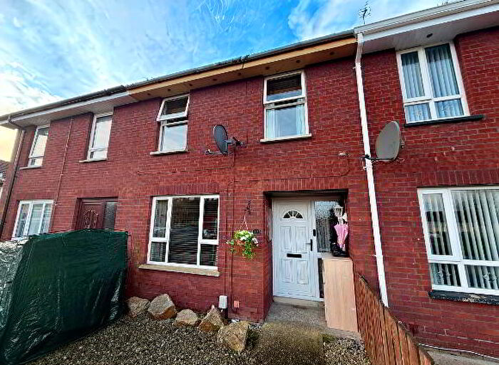 3 Bedroom Mid TownHouse For Sale In Esker Gardens, L'Derry, BT47