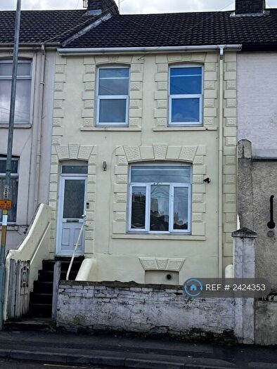 3 Bedroom Terraced House To Rent In Canterbury Street, Gillingham, ME7