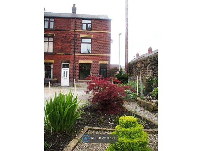3 Bedroom Terraced House To Rent In Phoenix Street, Littleborough, OL15