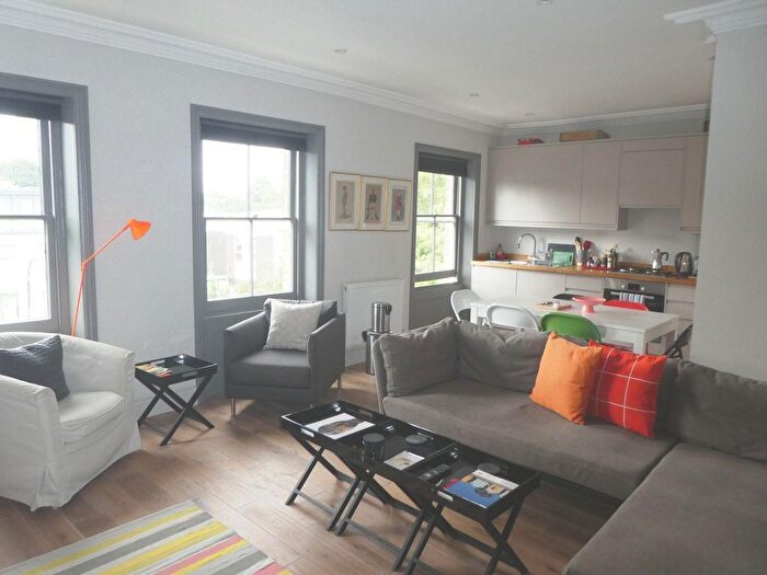 3 Bedroom Flat To Rent In King Henrys Road, Primrose Hilll, NW3