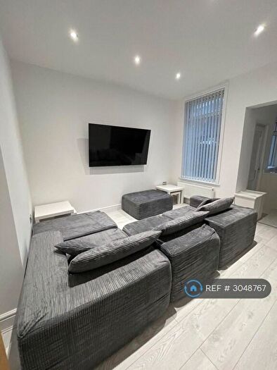 5 Bedroom Terraced House To Rent In Westdown Road, London, E15