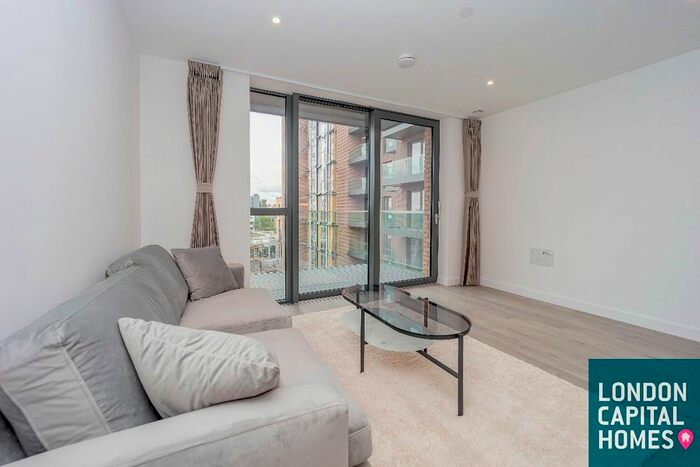 1 Bedroom Flat To Rent In Willowbrook House, Coster Avenue, London, N4