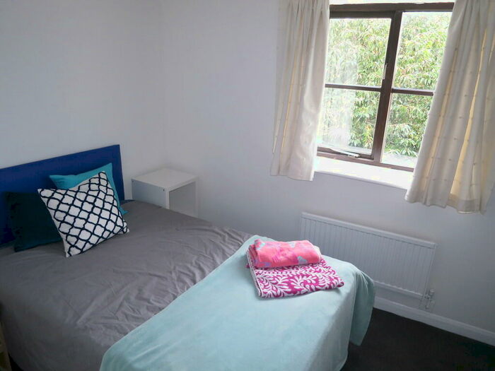 4 Bedroom Town House To Rent In Room, Meadow Close, Nottingham, NG2