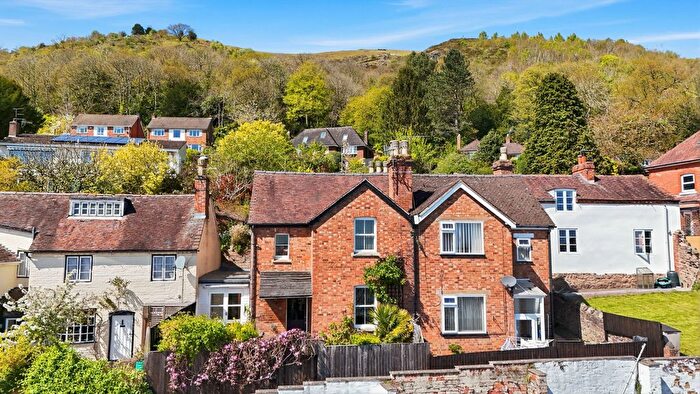 2 Bedroom Semi-Detached House For Sale In St Anns Road, Malvern, WR14