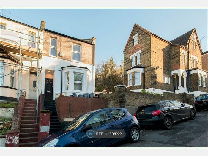 1 Bedroom Flat To Rent In Willenhall Road, London, SE18