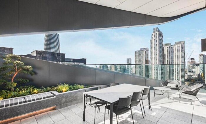 2 Bedroom Flat For Sale In Marsh Wall, Amory Tower, E14