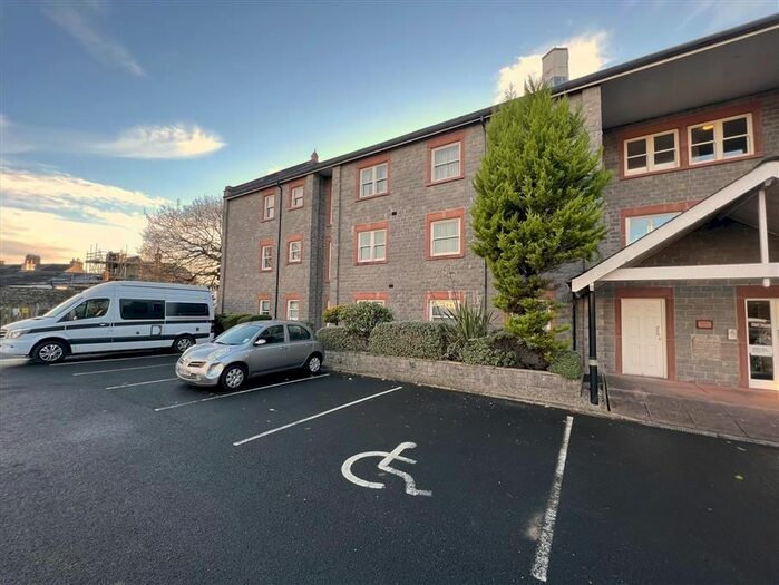 2 Bedroom Flat To Rent In Victoria Court, Ulverston LA12