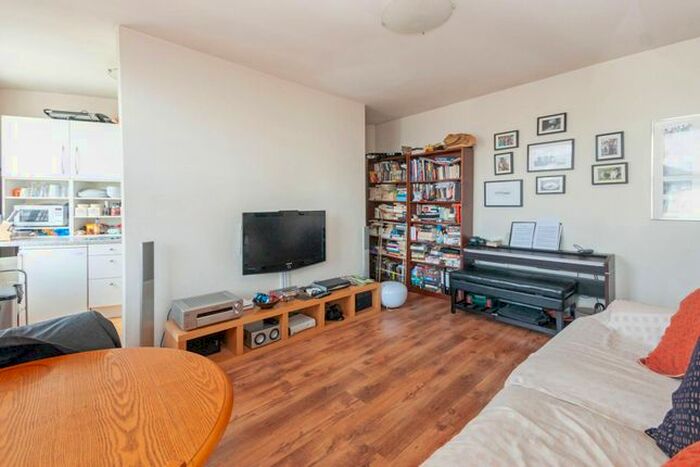 1 Bedroom Flat To Rent In Churchfield Road, Poet's Corner, London, W3