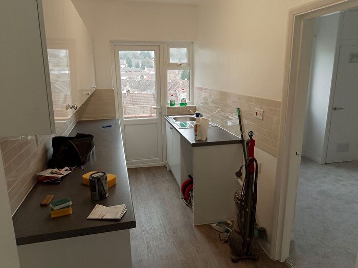 1 Bedroom Flat To Rent In Victoria Road, Chatham, ME4