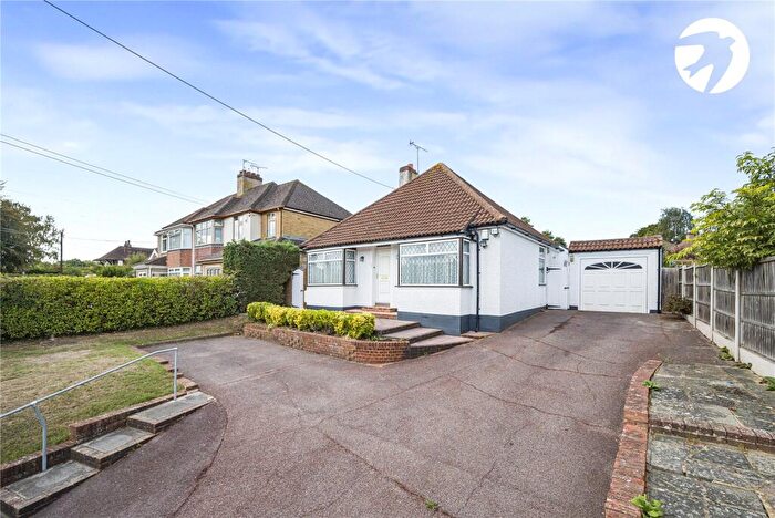 3 Bedroom Bungalow For Sale In Main Road, Hextable, Kent, BR8
