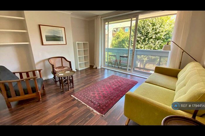 2 Bedroom Maisonette To Rent In Tappesfield Road, London, SE15