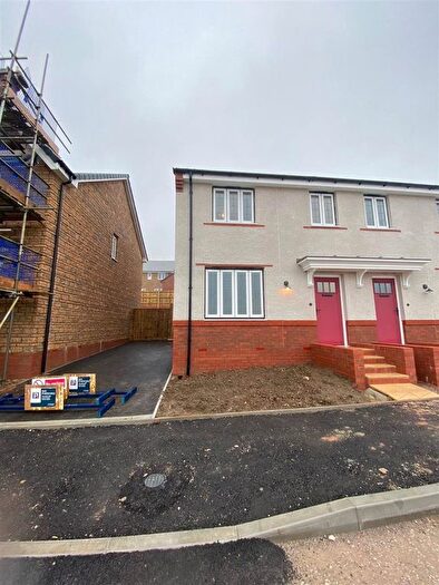 3 Bedroom Semi-Detached House To Rent In Old Walls Orchard, Ivybridge, PL21