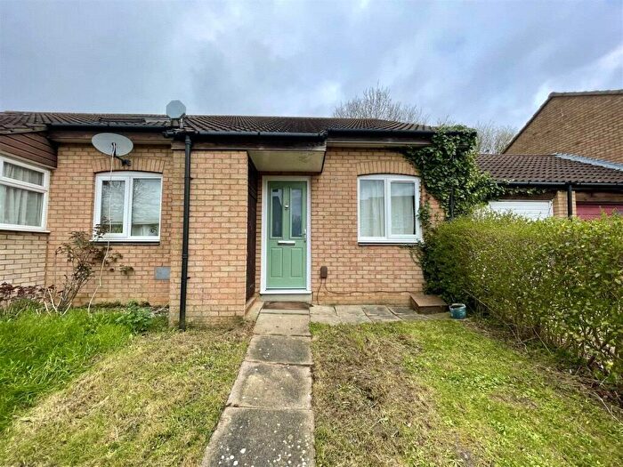 1 Bedroom Semi-Detached House To Rent In Forest Rise, Eaglestone, Milton Keynes, MK6