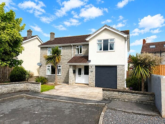 4 Bedroom Property For Sale In Oakfield Road, Street, BA16