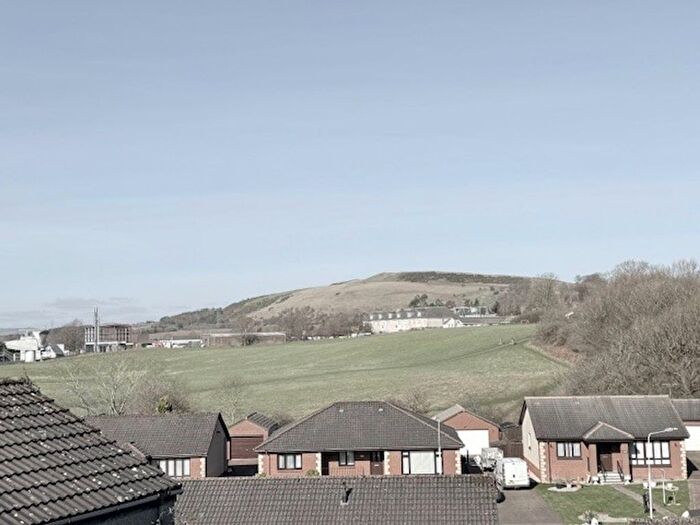 2 Bedroom Detached Bungalow For Sale In Curling Knowe, Crossgates, KY4