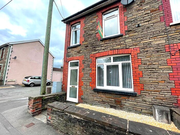 3 Bedroom End Of Terrace House For Sale In Nantgarw Road, Caerphilly, CF83