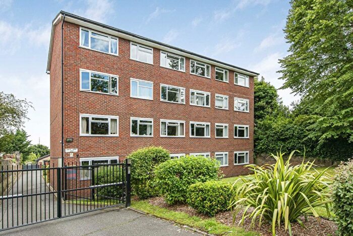 2 Bedroom Flat To Rent In Leigham Court Road, London, SW16