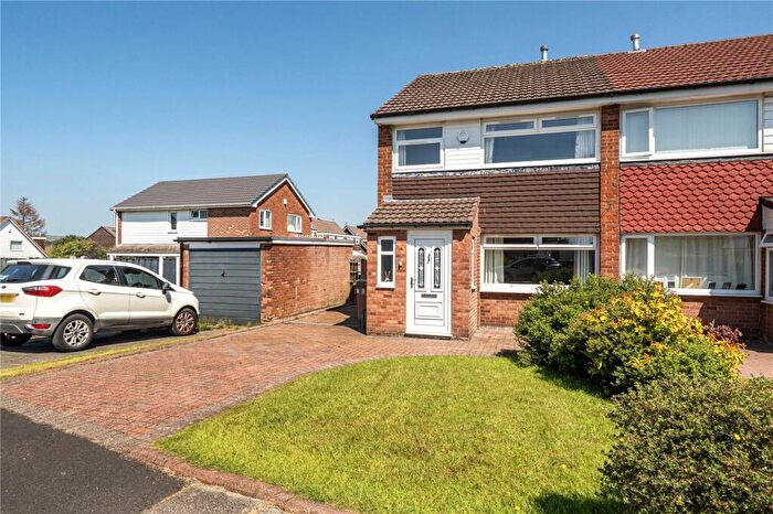 3 Bedroom Semi-Detached House For Sale In Severn Road, Heywood, Greater Manchester, OL10